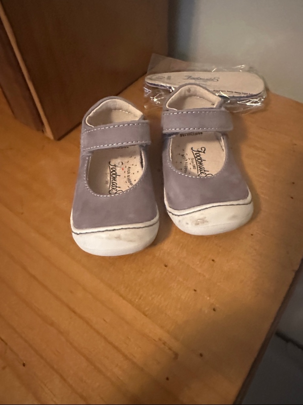 FootMates Light Gray Toddler Mary Jane Shoes